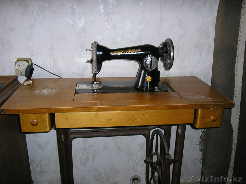 старые швейные машины 
