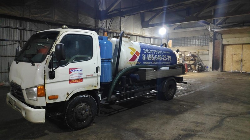 Вакуумная машина б/у (с цистерной 4м3) - Изображение #1, Объявление #1646030