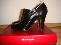 ботильоны Salvatore Ferragamo  10 000 тг - Изображение #1, Объявление #205498