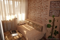 Девченки! Ищу позитивную соседку по квартире без вредных привычек!!!  - Изображение #1, Объявление #1261983