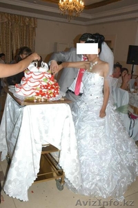 продам шикарное обалденное свадебное платье   в астане - Изображение #4, Объявление #89738