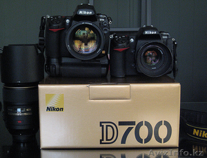 Nikon D700 Digital SLR Camera with Nikon AF-S VR 24-120mm lens