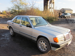 мерседес  бенс  190 Е