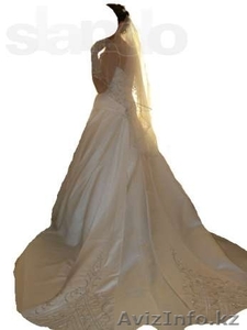 Продам оригинальное свадебное платье - Изображение #1, Объявление #880903