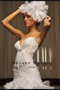 Продам шикарное свадебное платье от модного дизайнера Оксана Муха - Изображение #2, Объявление #1011975