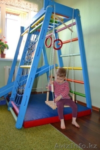 Детский спортивный уголок,  шведская стенка,  горка,  качеля