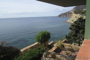  Недвижимость в Испании, Квартира на первой линии море в Кальпе,Коста Бланка - Изображение #1, Объявление #1364728