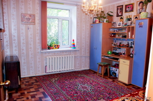 Продам 2-х комнатная квартира в центре города.