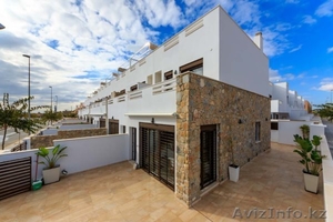Недвижимость в Испании, Новые таунхаусы рядом с пляжем в Торревьехе - Изображение #3, Объявление #1610606