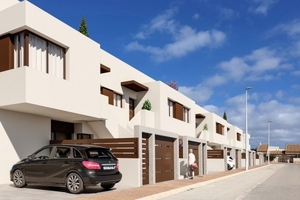  Недвижимость в Испании, Новые бунгало рядом с морем в Сан-Педро-дель-Пинатар - Изображение #1, Объявление #1658811