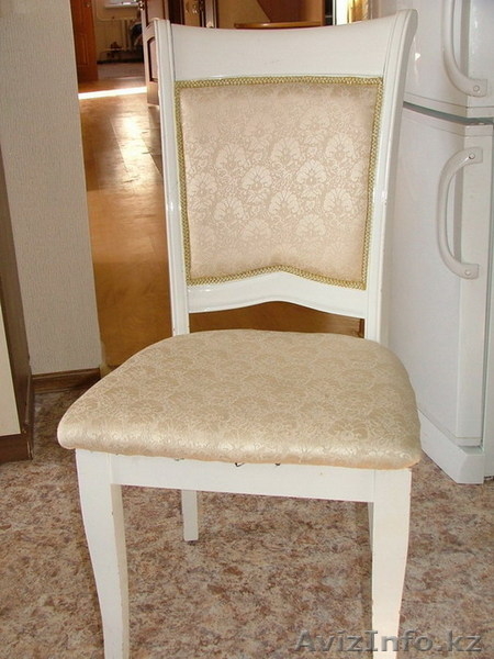 Продам пуфик, стулья, столики тумбу, трюмо, телевизор . Недорого по договорен. - Изображение #4, Объявление #76862