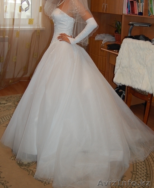 свадебное платье в идеальном состояние - Изображение #2, Объявление #105976