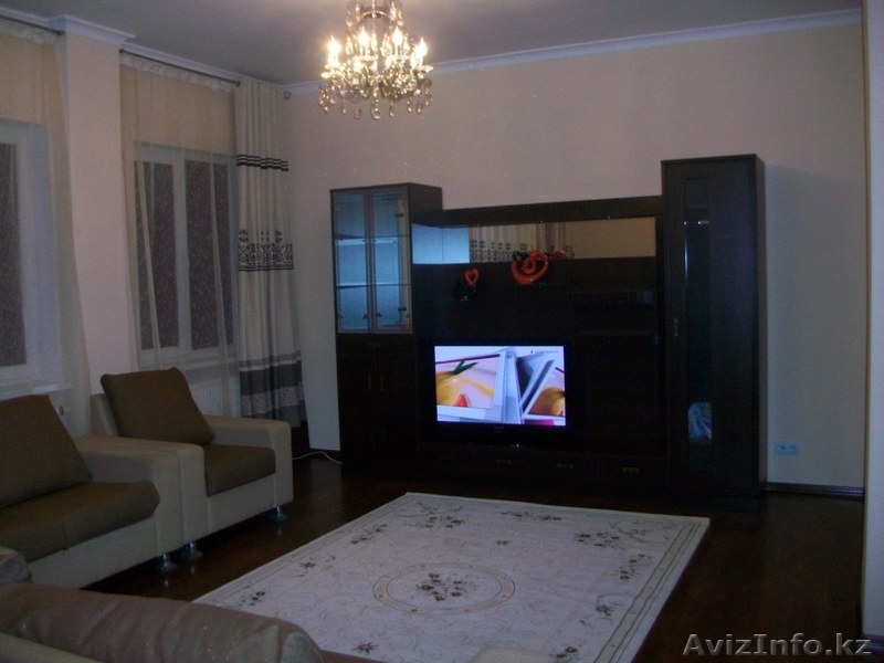 Срочно продаю 3х комнатную квартиру в жк " Шапагат Нуры " цена 240000$ - Изображение #2, Объявление #133371