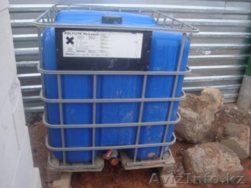 Продам Пластиковую (тару) бочку 1 тонна - Изображение #2, Объявление #279650