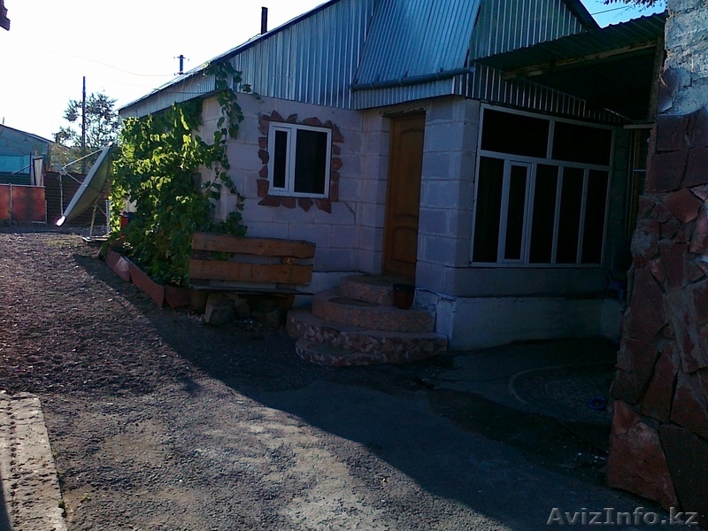 Продам два дома на одном участке 8СОТ В ценре ГОРОДА  АСТАНА - Изображение #1, Объявление #412793