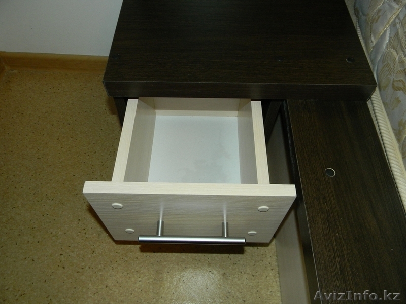 Продается кровать. Отличная большая двуспальная кровать в хорошем состоянии - Изображение #4, Объявление #818334