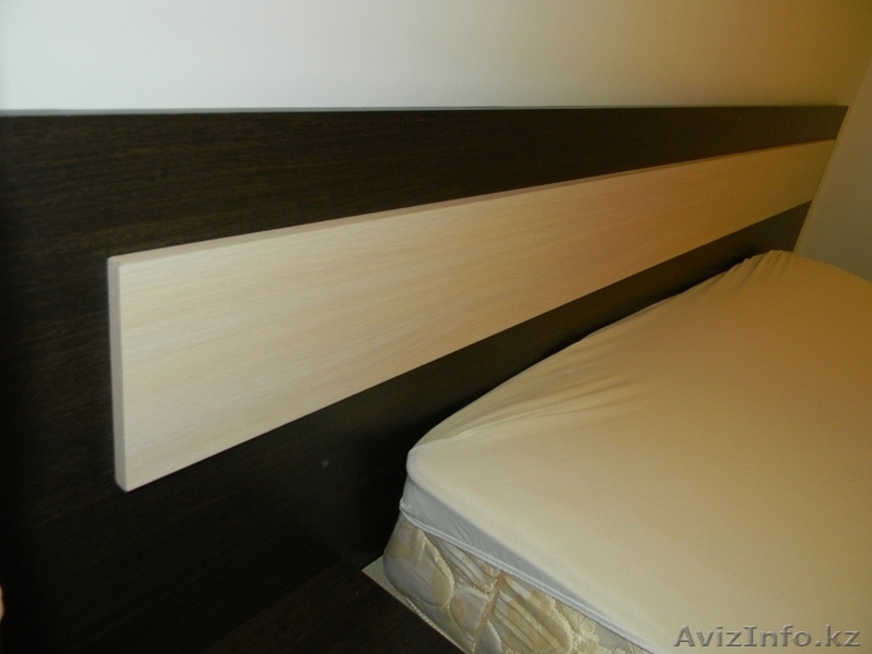 Продается кровать. Отличная большая двуспальная кровать в хорошем состоянии - Изображение #3, Объявление #818334