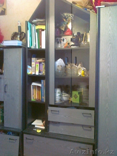 продам стенку-горку, польская, б/у, торг имеется - Изображение #3, Объявление #855906