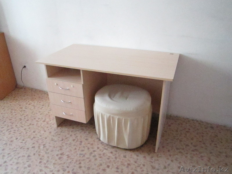 срочно продам письменный стол - Изображение #1, Объявление #945268