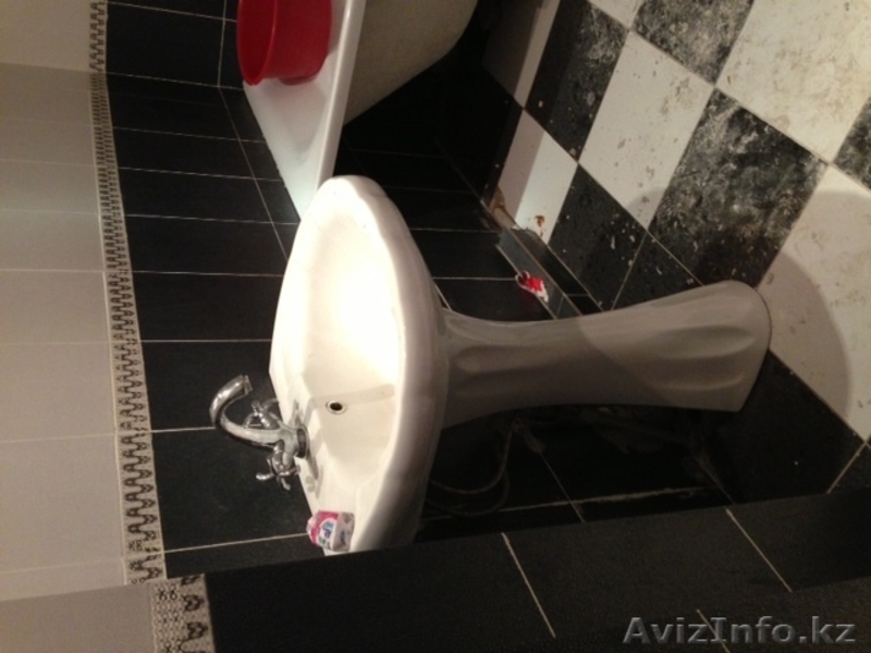 Продам двери и сантехнику б/у - Изображение #8, Объявление #964469