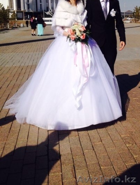 Свадебное платье для стройных девушек не дорого! - Изображение #2, Объявление #1071868