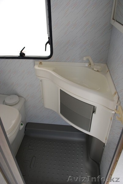 Прицеп дом – дача  BUERSTNER 4002 - Изображение #5, Объявление #1071977