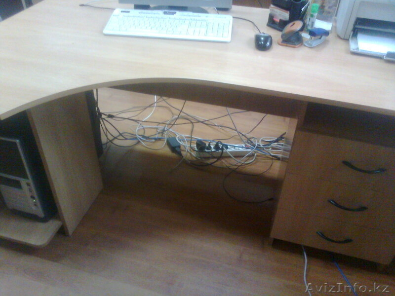 Продам Офисные столы для офиса  - Изображение #1, Объявление #1095686