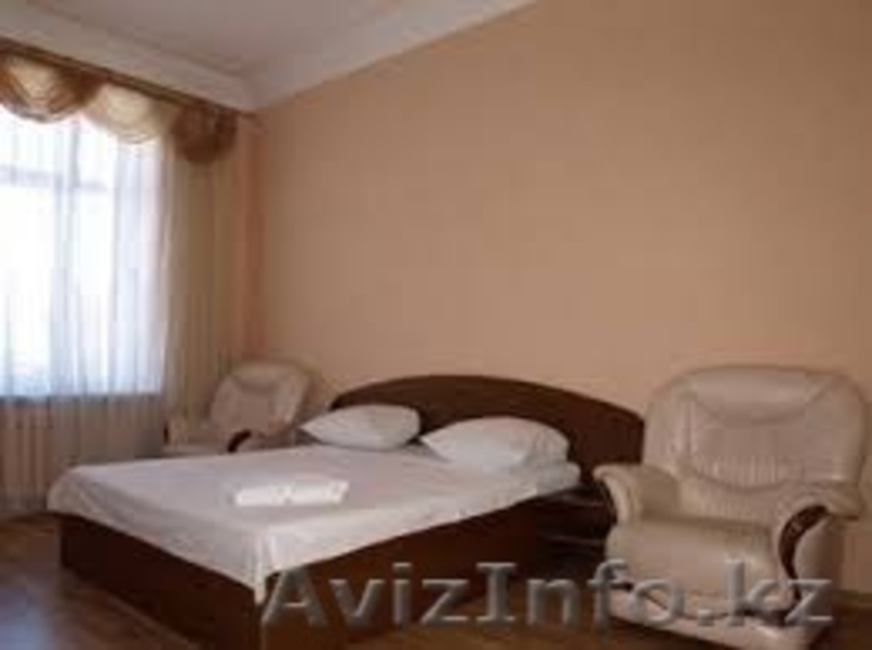 Поклейка обоев. Покраска потолка. Ламинат - Изображение #1, Объявление #1083121