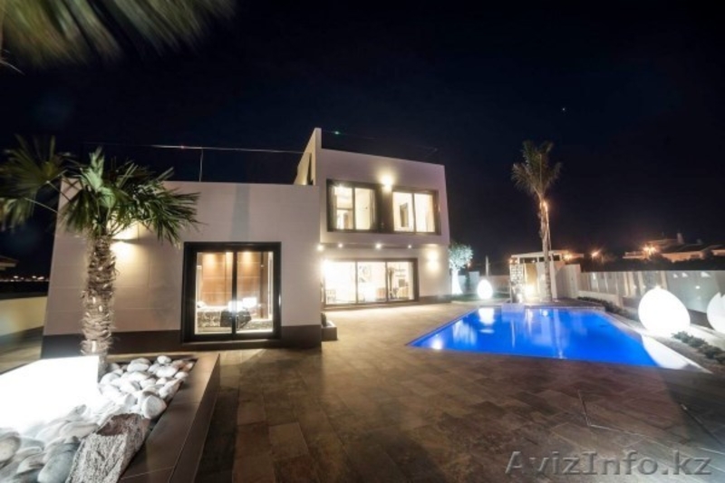  Недвижимость в Испании,Новые виллы на берегу моря от застройщика в Кампоамор - Изображение #1, Объявление #852041