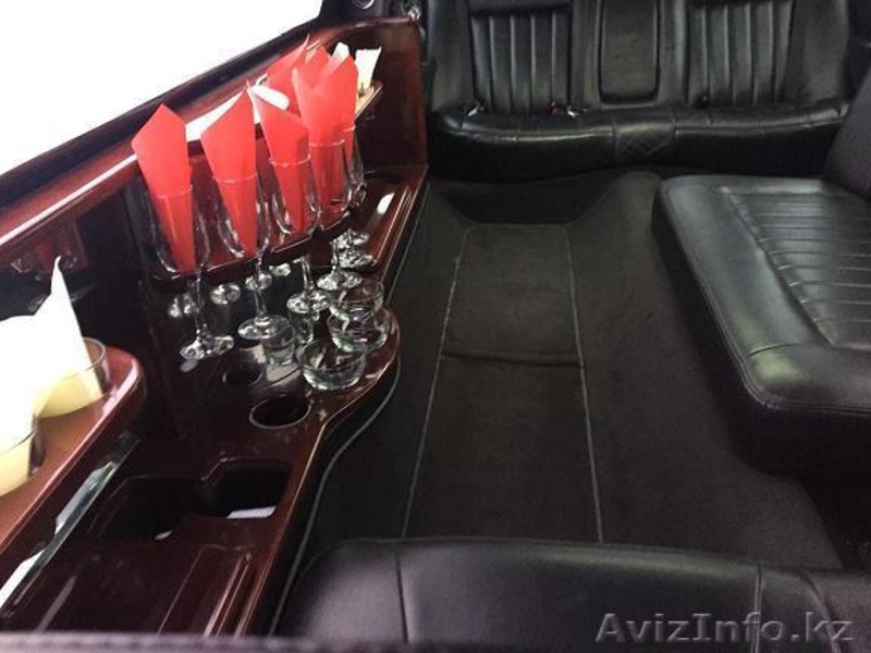 Лимузин Lincoln Town Car для свадьбы в Астане. - Изображение #3, Объявление #1229030
