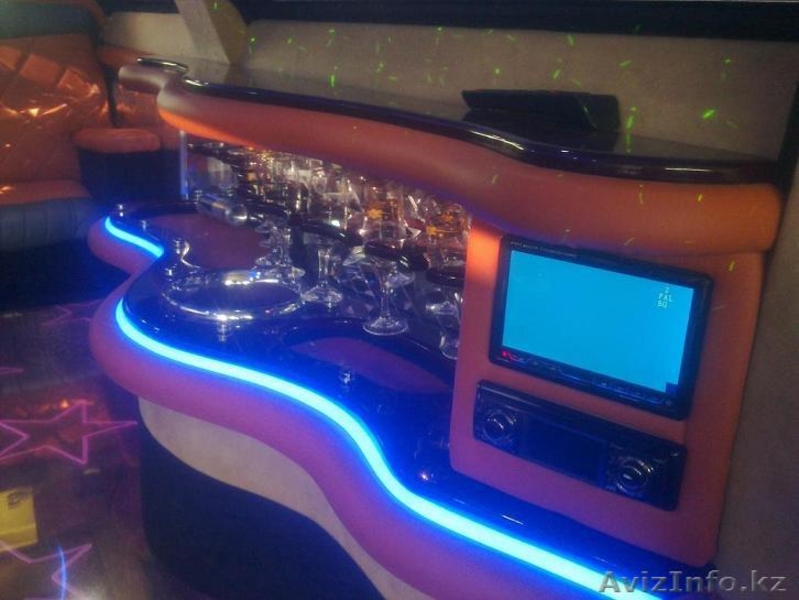 Лимузин Chrysler 300C на выписку из роддома в городе Астана. - Изображение #3, Объявление #1234466