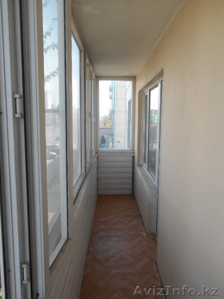 1-комнатная, 2этаж(5), не угловая; новые двери, пол, сантехника; застекленная ло. - Изображение #5, Объявление #1260172