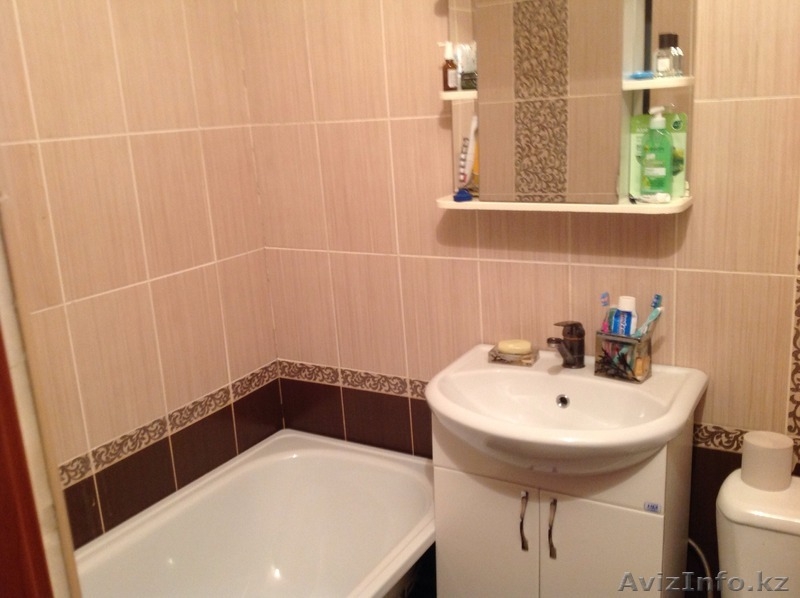 Срочно продам 2-х комнатную квартиру в тихом спальном районе  столицы - Изображение #1, Объявление #1309777