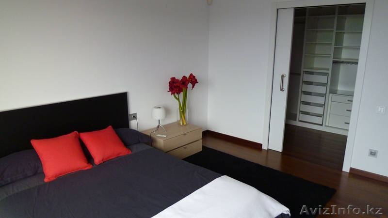 Элитный дуплекс с видом на море и бассейном под Барселоной. - Изображение #8, Объявление #1391910