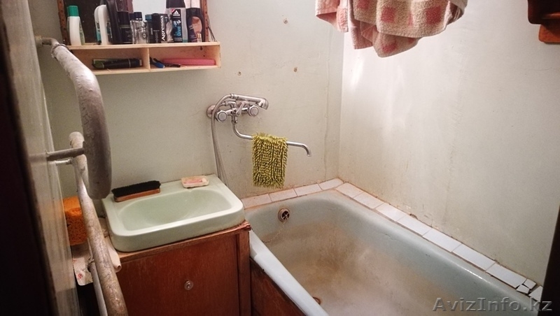 1-комнатная квартира с балконом в реновированном доме городе Науйойи Акмяне - Изображение #5, Объявление #1608223