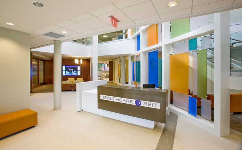 Торговое оборудование,ресепшн,барные стойки,салоны красоты на заказ - Изображение #3, Объявление #1653350