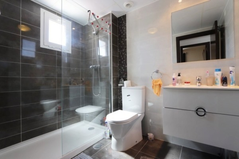 Недвижимость в Испании, Бунгало на первой линии пляжа в Ла Мата,Коста Бланка - Изображение #9, Объявление #1675937