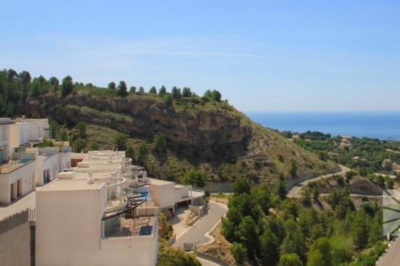  Недвижимость в Испании, Новая вилла с видами на море от застройщика в Альтеа - Изображение #1, Объявление #1719537