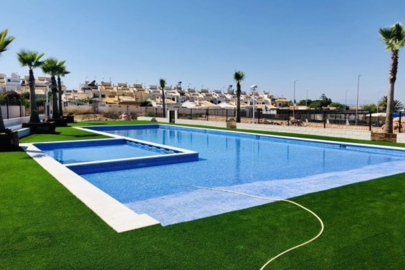 Недвижимость в Испании, Новый таунхаус с видами на море в Торревьеха - Изображение #4, Объявление #1720565