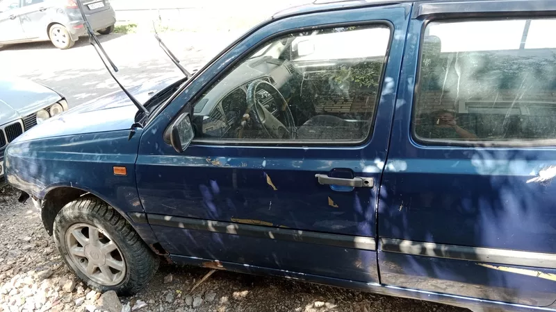 Продам авто Фольксваген гольф 3 не на ходу после аварии штрафов нет один хозяин  - Изображение #3, Объявление #1739263