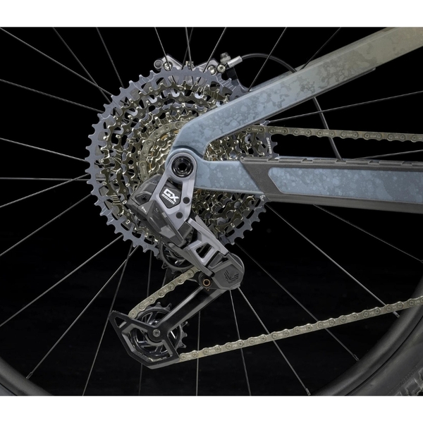 2025 Trek Slash SE Gen 5 Mountain Bike (GUN2BIKESHOP) - Изображение #3, Объявление #1744369